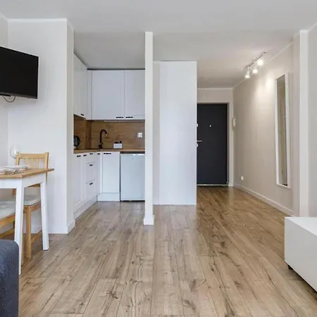 Golden - Rynek Square - Monopol Wrocław