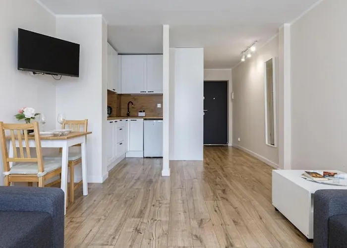 Golden - Rynek Square - Monopol Wrocław