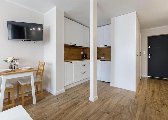 Golden - Rynek Square - Monopol Wrocław